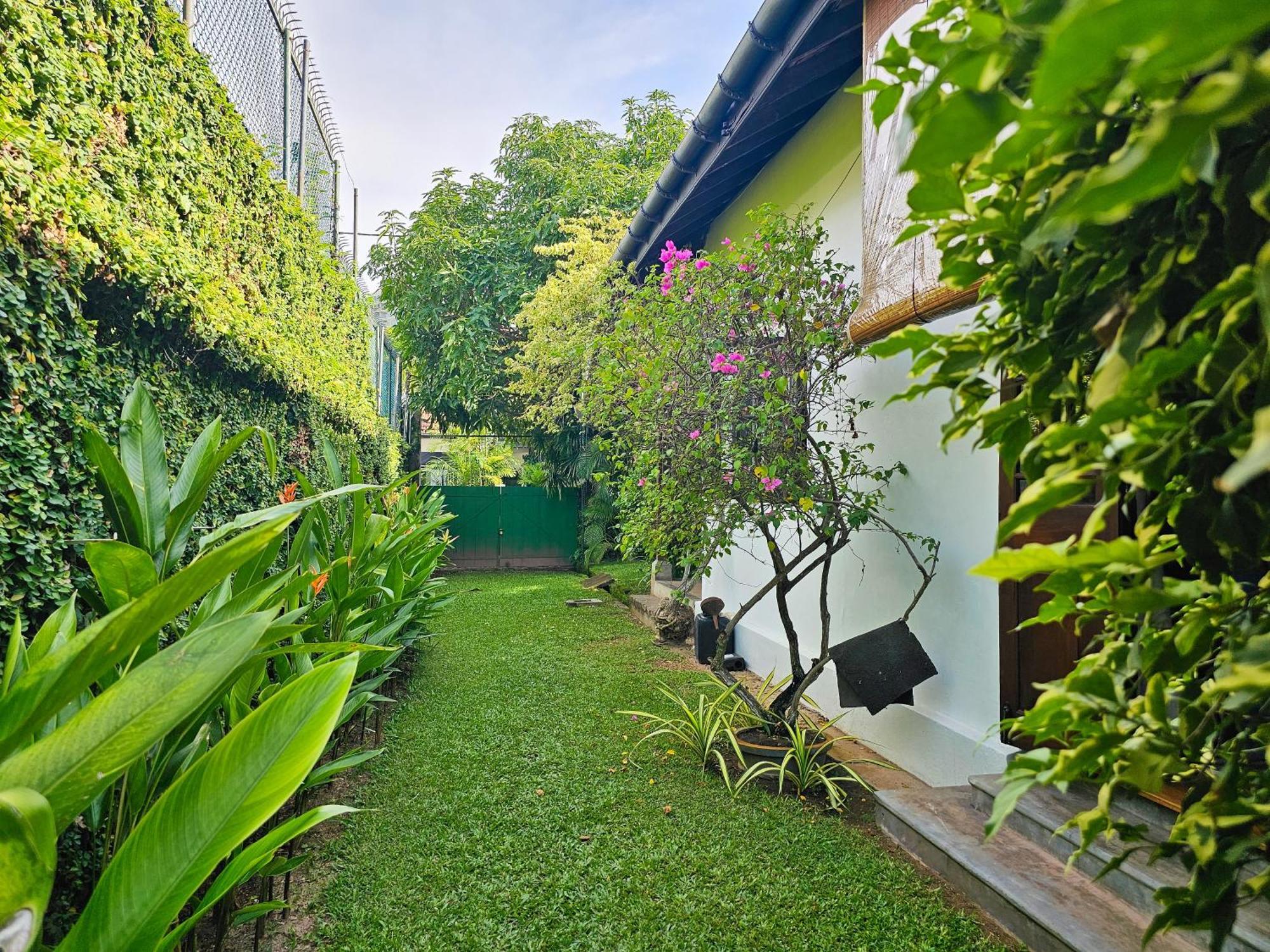 Havelock Place Bungalow Colombo Exterior photo